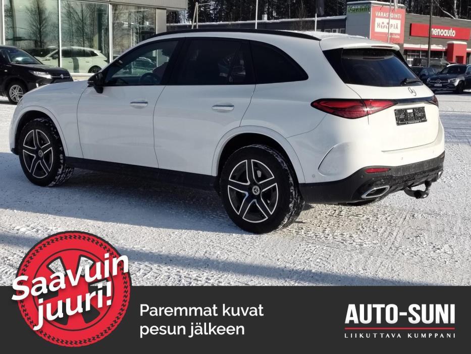 MERCEDES-BENZ GLC 2023