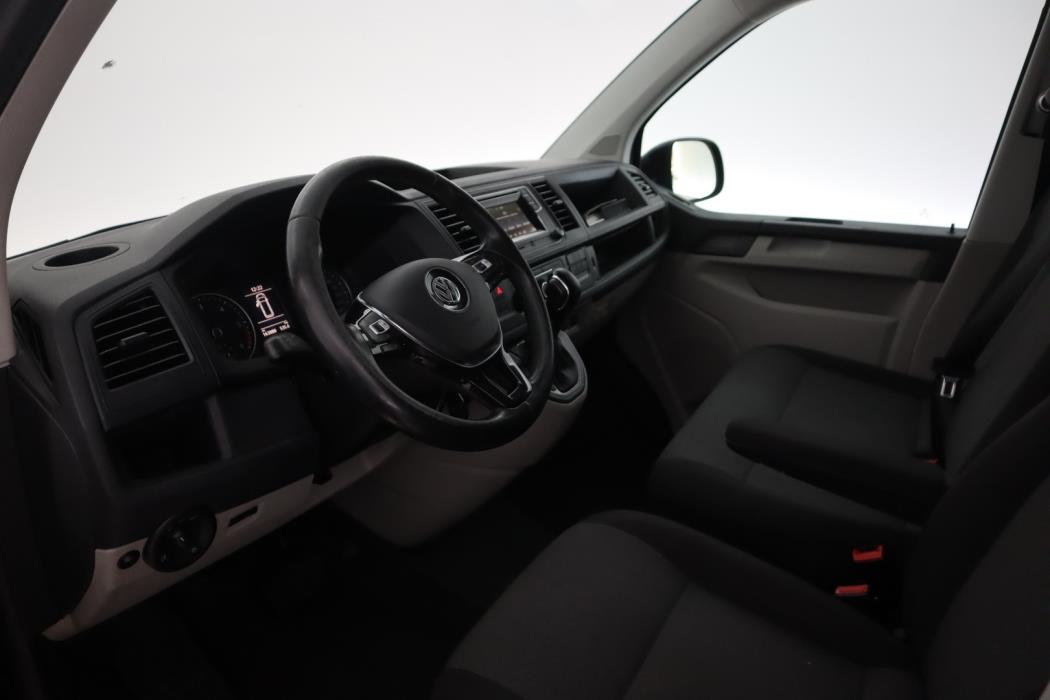 VOLKSWAGEN Transporter 2017