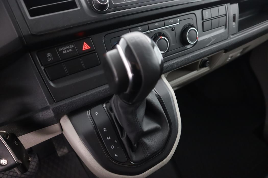 VOLKSWAGEN Transporter 2017