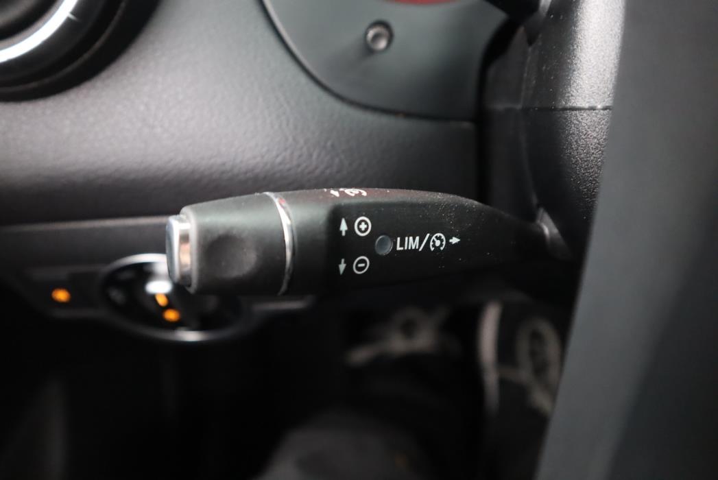 MERCEDES-BENZ CLA 2016