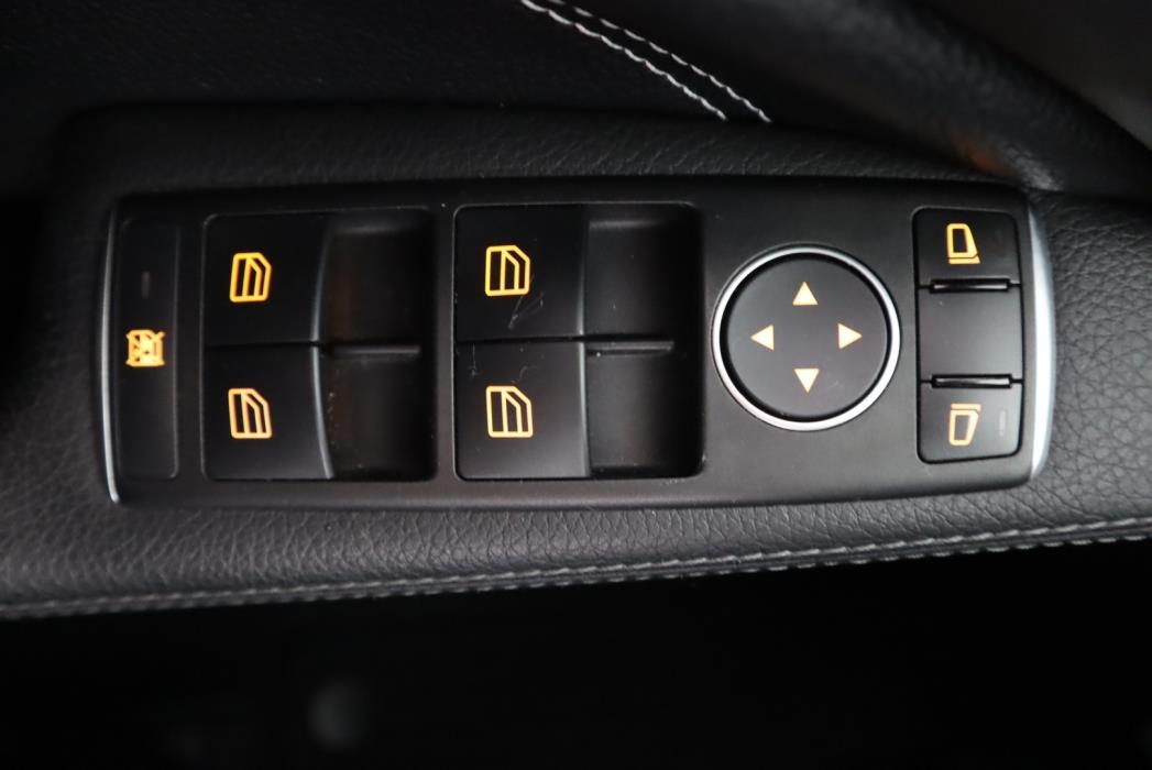 MERCEDES-BENZ CLA 2016