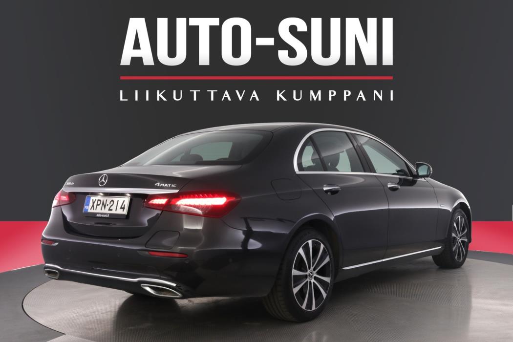 MERCEDES-BENZ E 2021
