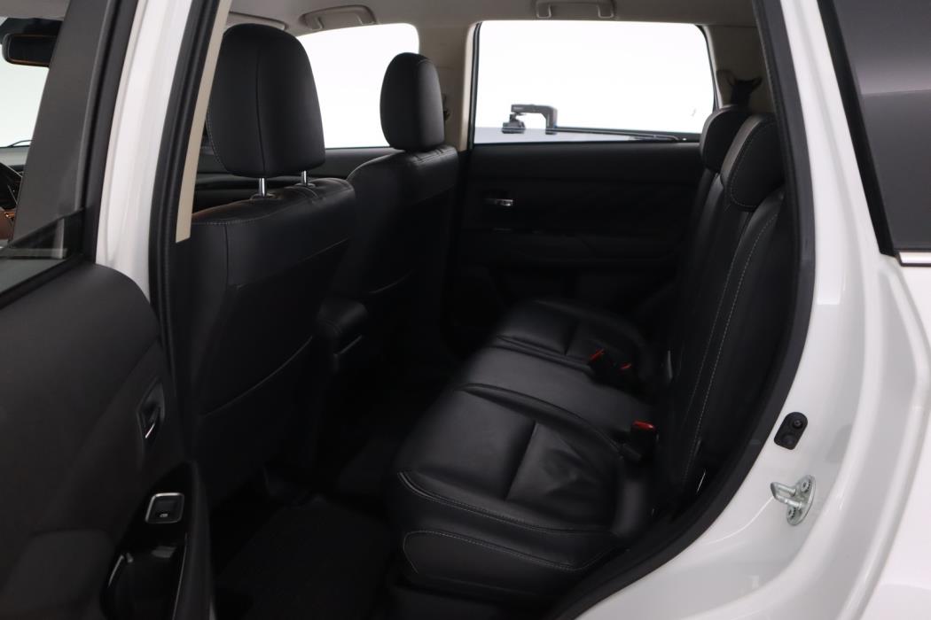 MITSUBISHI Outlander PHEV 2018