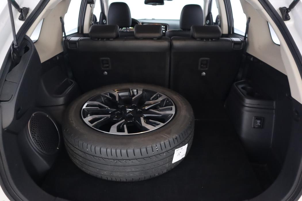 MITSUBISHI Outlander PHEV 2018