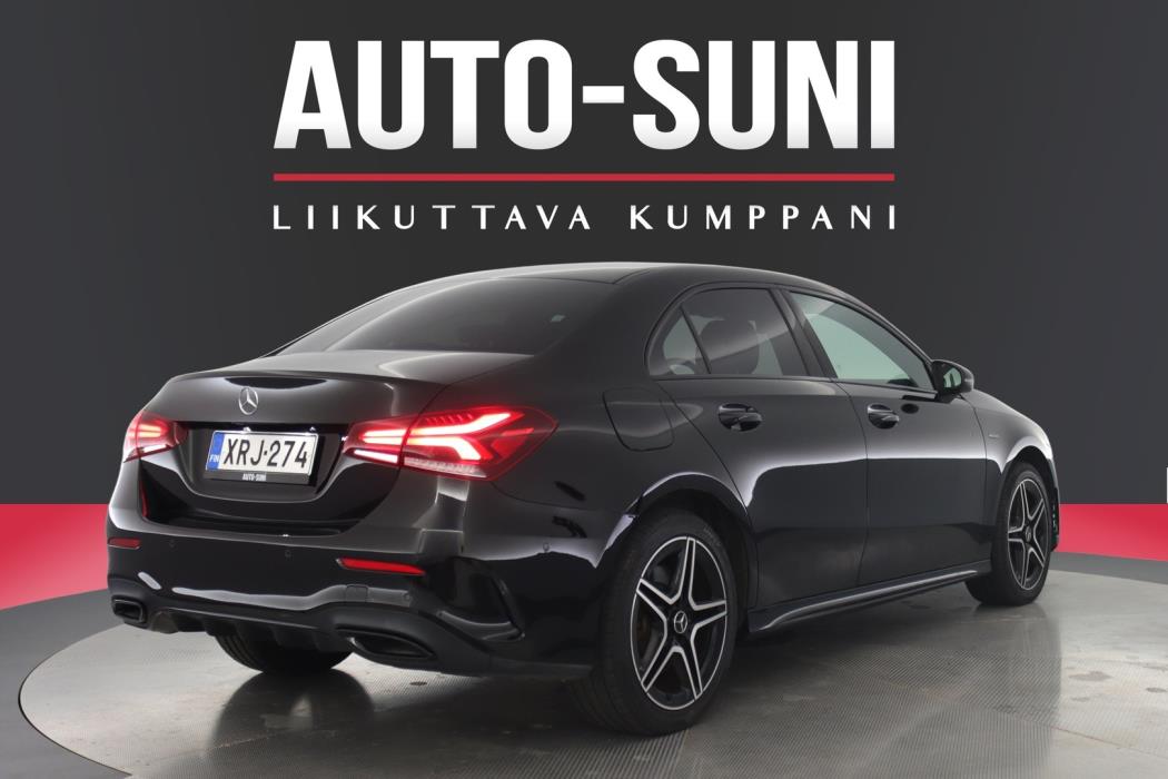 MERCEDES-BENZ A 2020