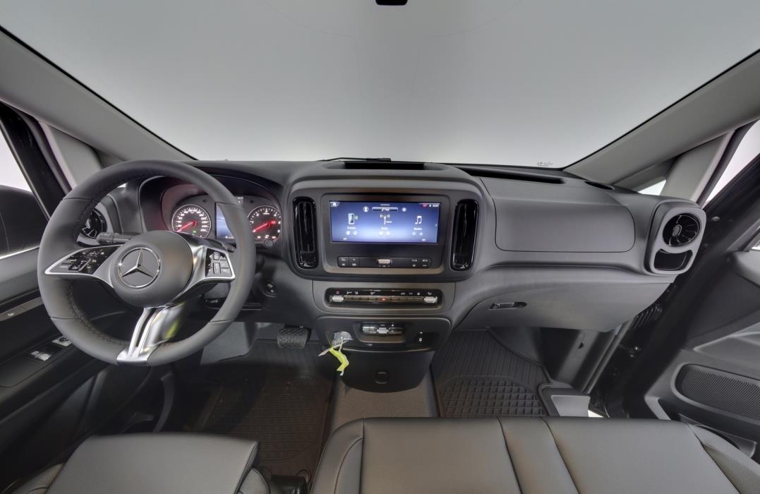 MERCEDES-BENZ Vito 2025