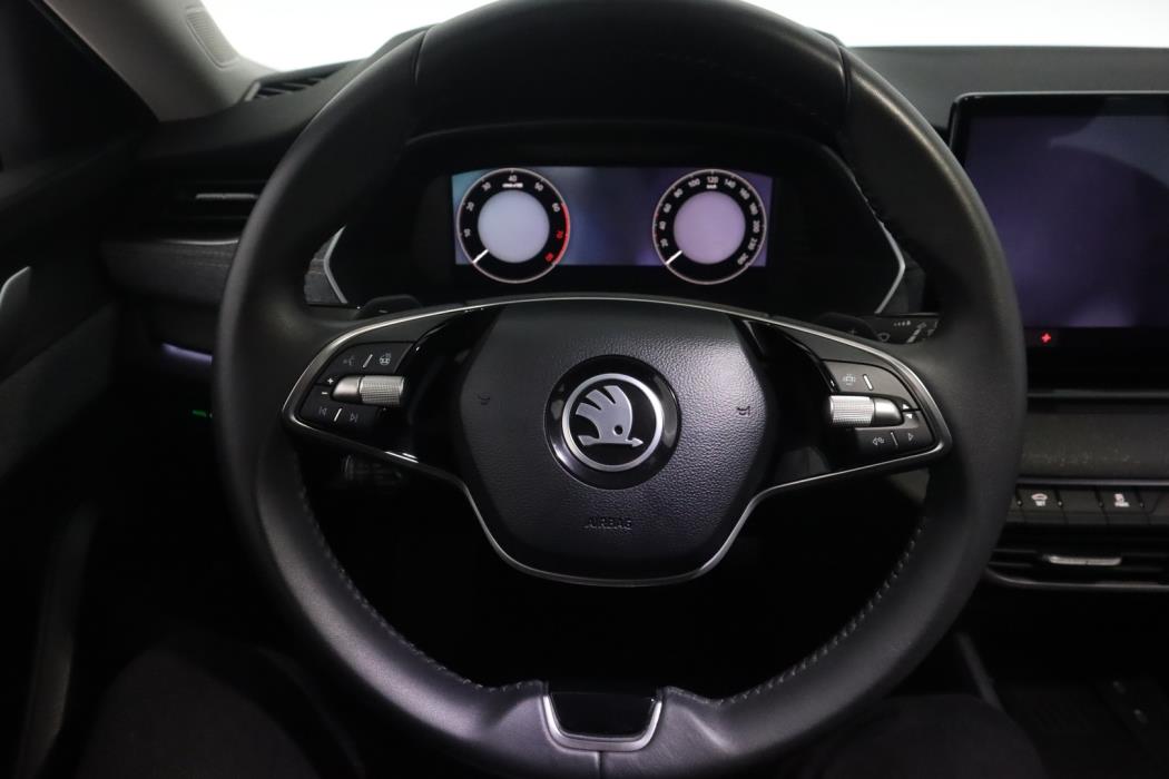 SKODA Octavia 2025