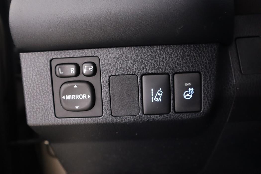 TOYOTA RAV4 2018