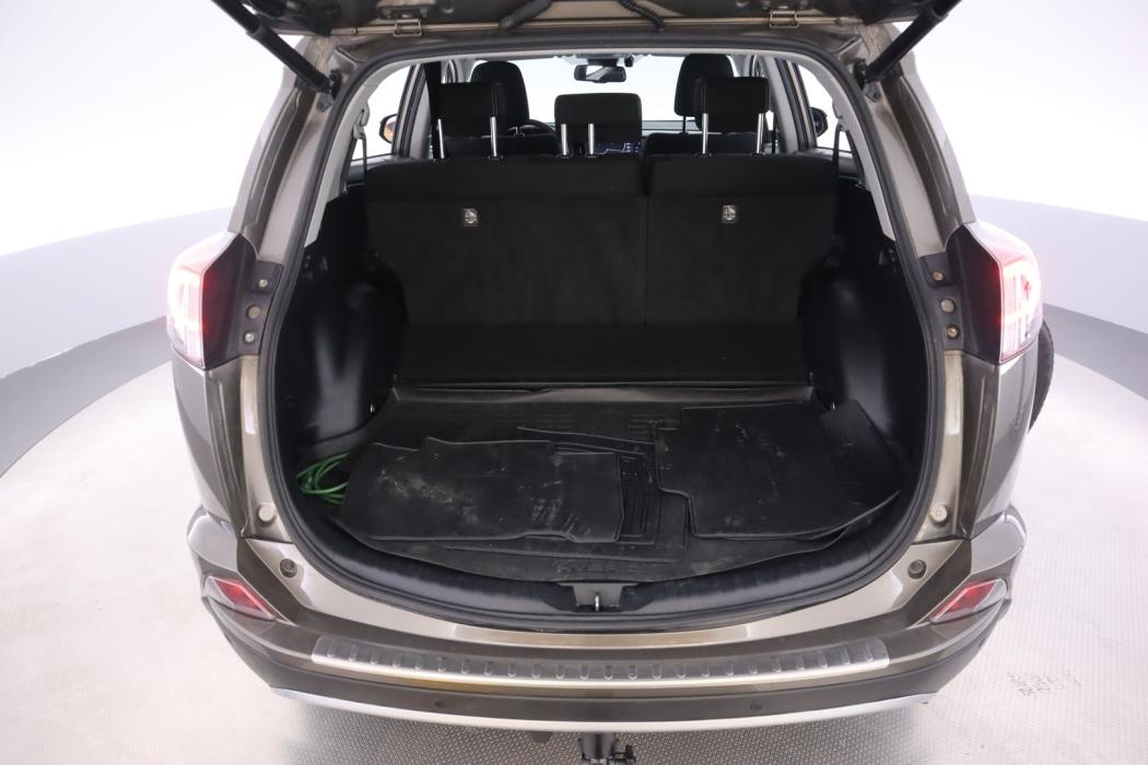 TOYOTA RAV4 2018