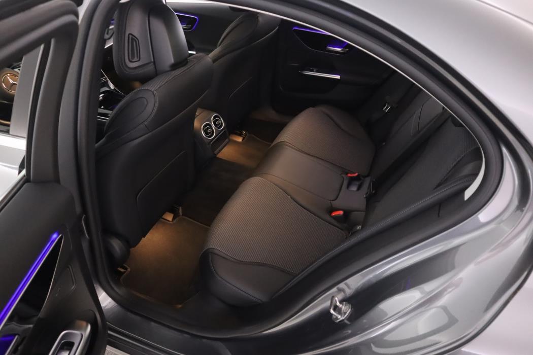 MERCEDES-BENZ C 2022