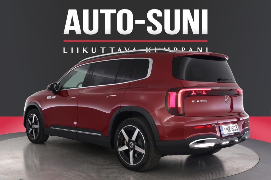 MERCEDES-BENZ GLB 2026