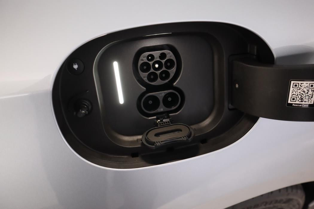 MERCEDES-BENZ CLA 2026