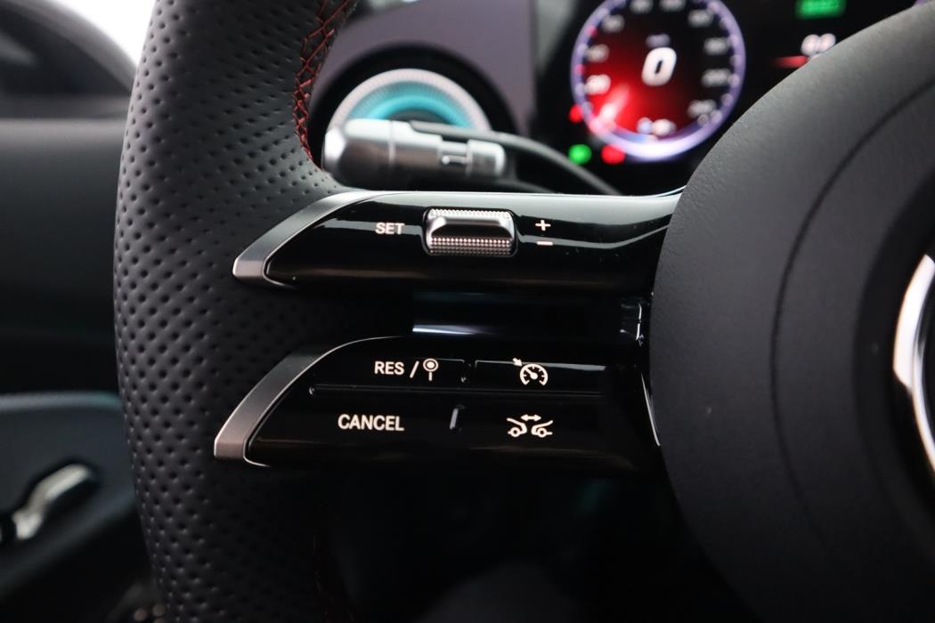 MERCEDES-BENZ CLA 2026