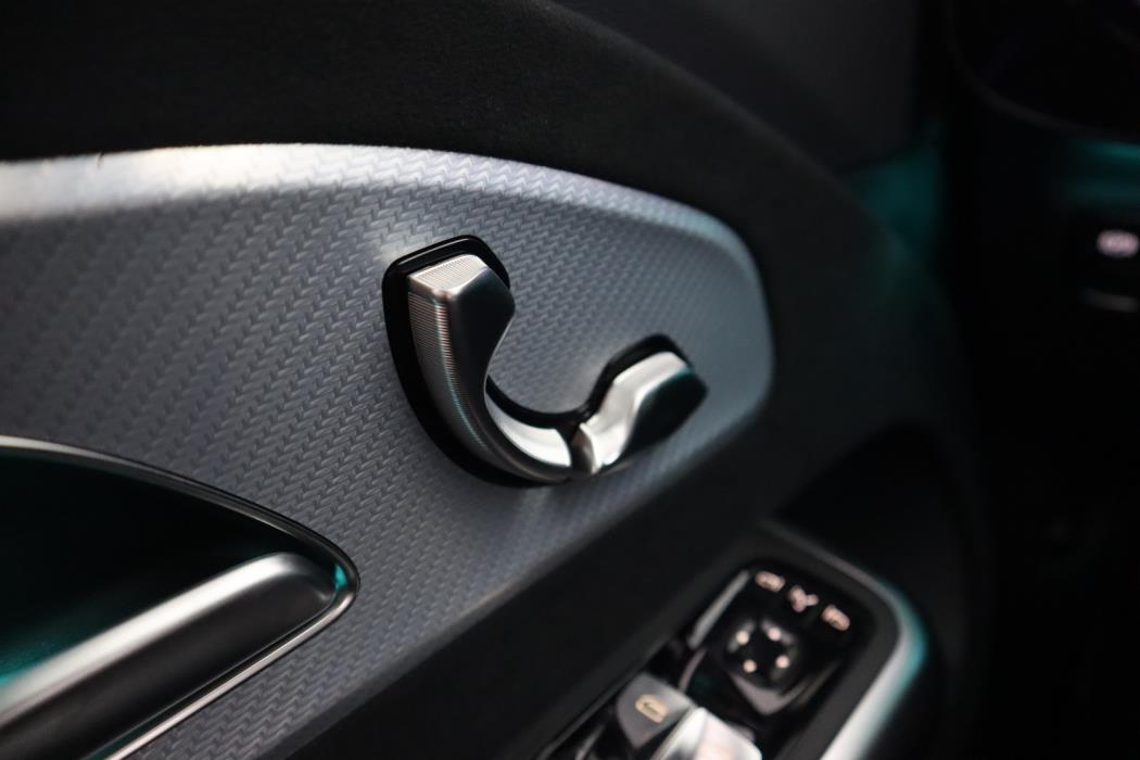 MERCEDES-BENZ CLA 2026