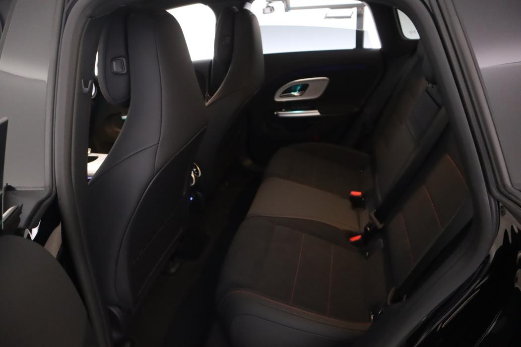 MERCEDES-BENZ CLA 2026