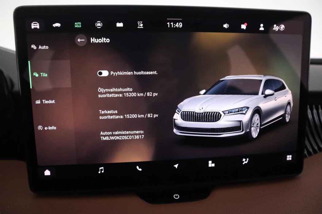 SKODA Superb 2025