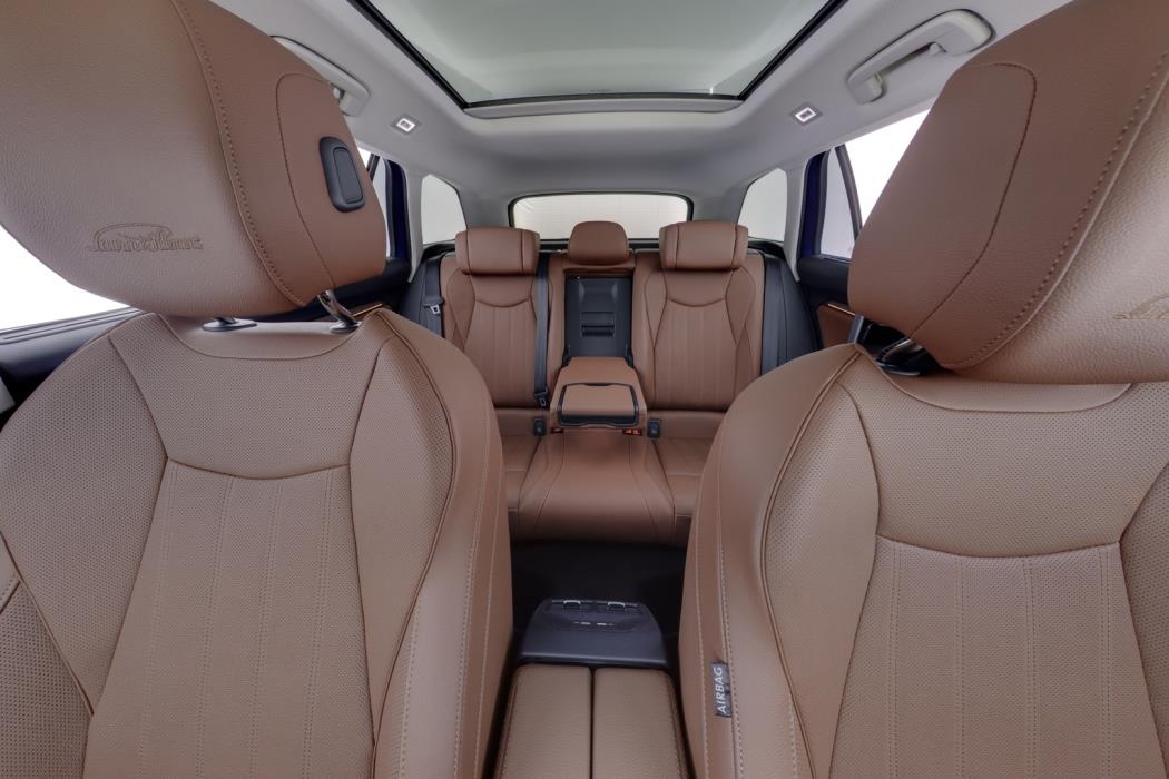 SKODA Superb 2025