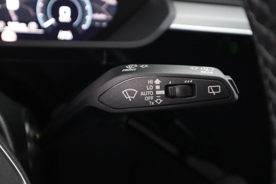 AUDI e-tron 2023