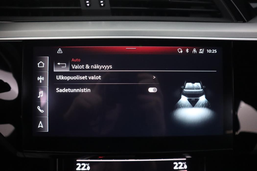 AUDI e-tron 2023