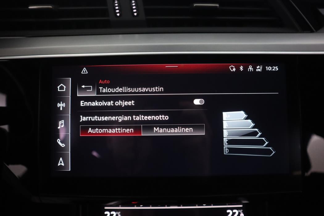 AUDI e-tron 2023