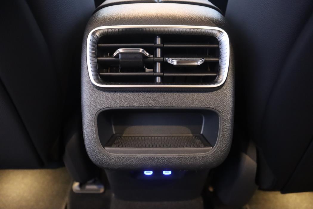 MERCEDES-BENZ GLC 2026