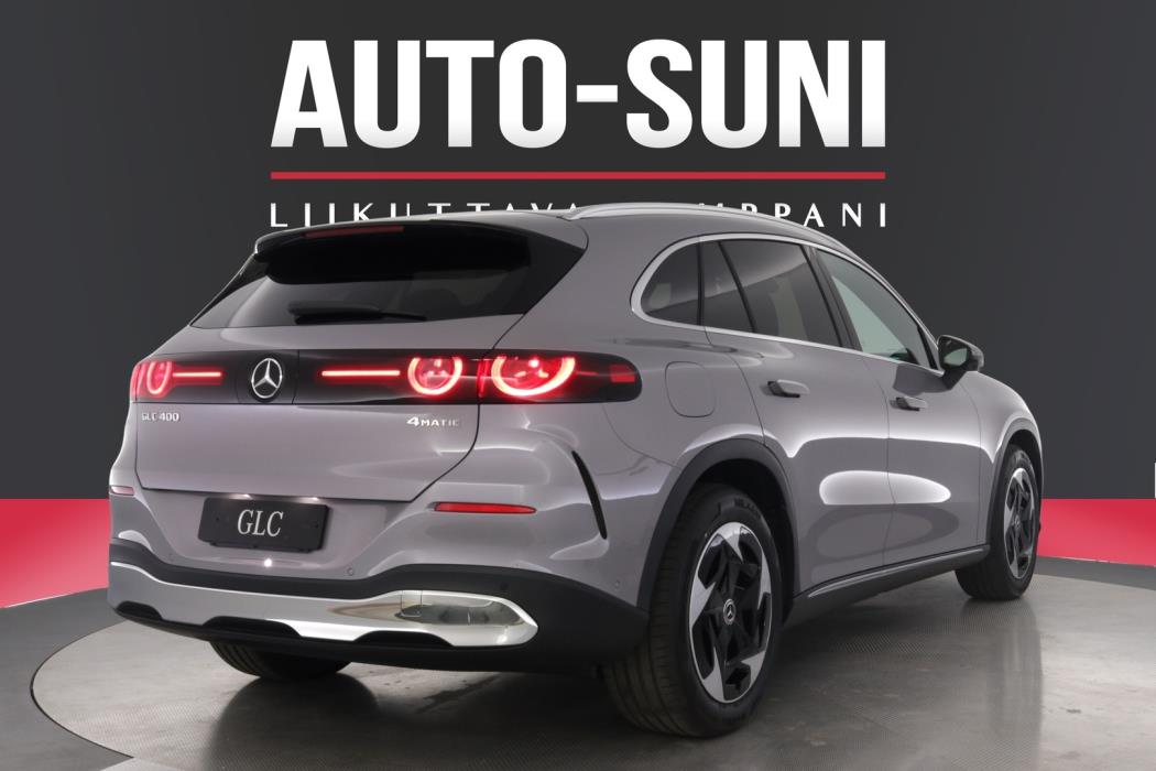 MERCEDES-BENZ GLC 2026