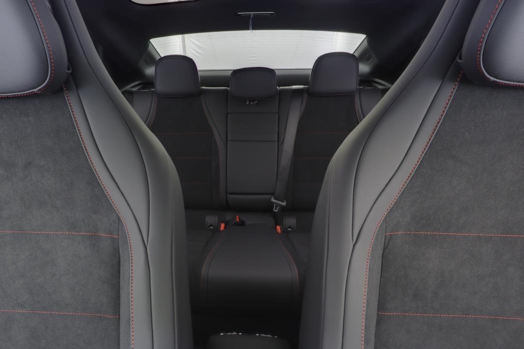 MERCEDES-BENZ CLA 2026