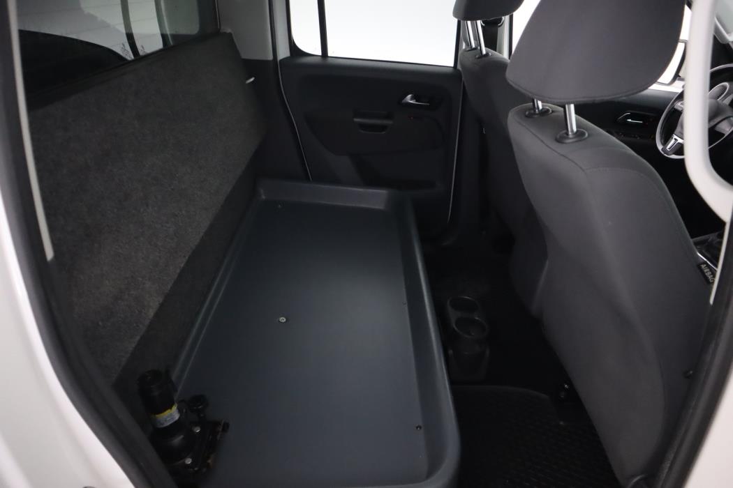VOLKSWAGEN Amarok 2013