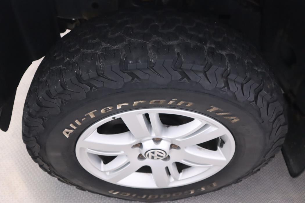 VOLKSWAGEN Amarok 2013
