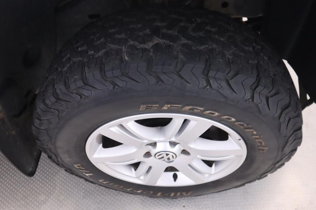 VOLKSWAGEN Amarok 2013