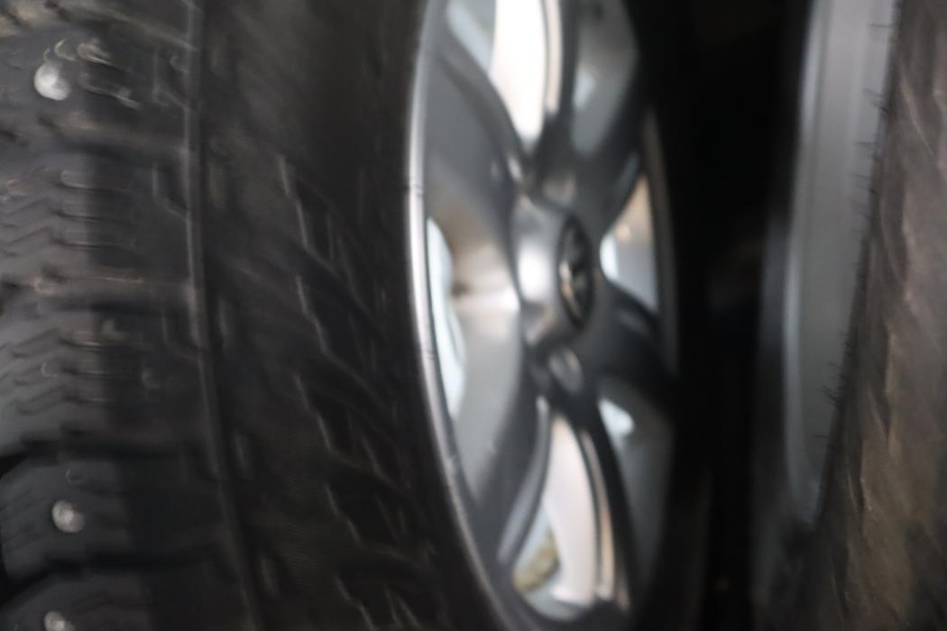 VOLKSWAGEN Amarok 2013