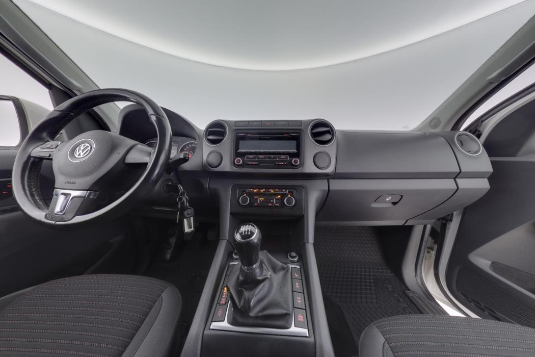 VOLKSWAGEN Amarok 2013