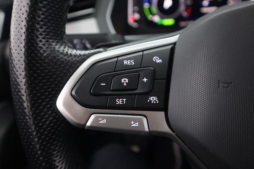 VOLKSWAGEN Passat 2020