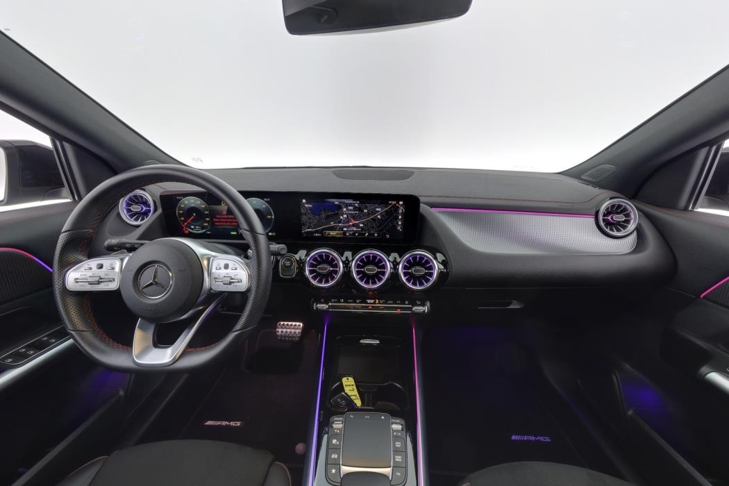 MERCEDES-BENZ EQA 2024