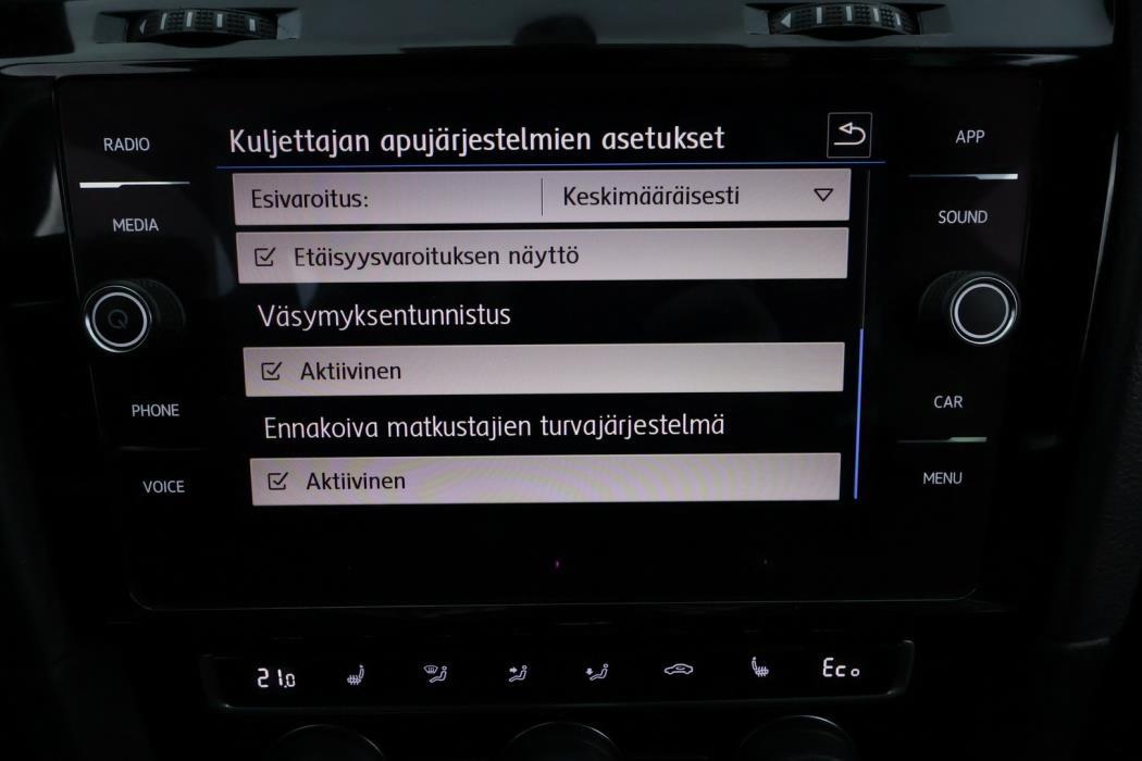 VOLKSWAGEN Golf 2020