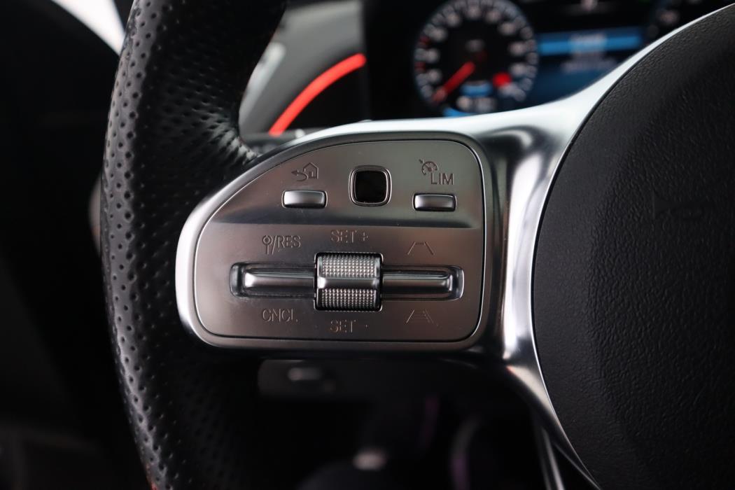 MERCEDES-BENZ EQC 2022