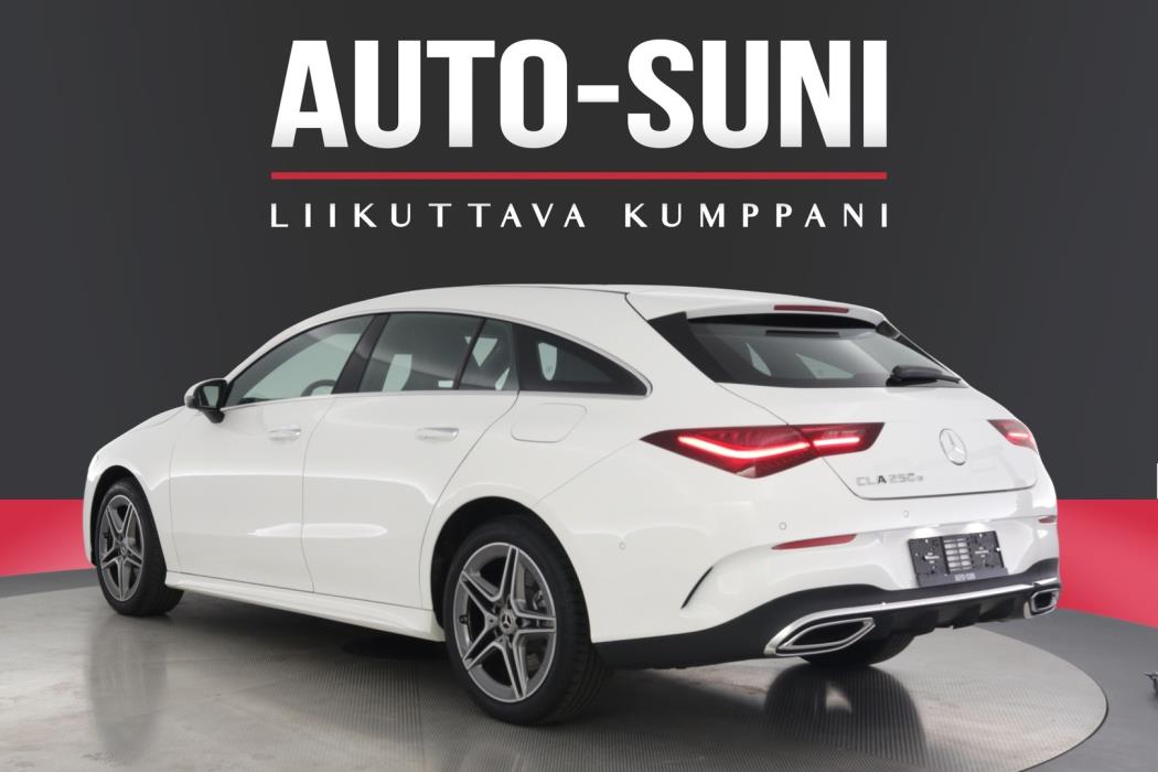 MERCEDES-BENZ CLA 2024