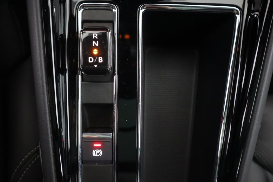 SKODA Enyaq 2025
