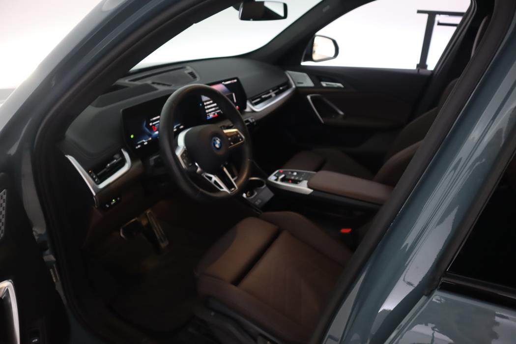 BMW iX1 2023