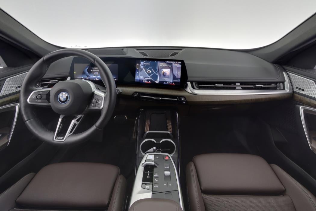 BMW iX1 2023