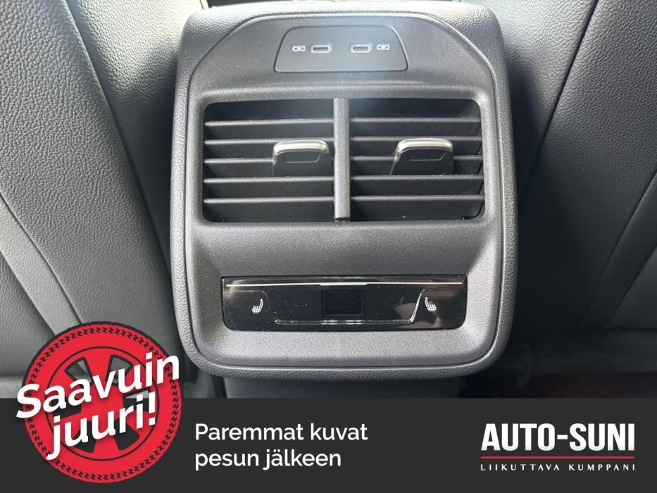 SKODA Superb 2025