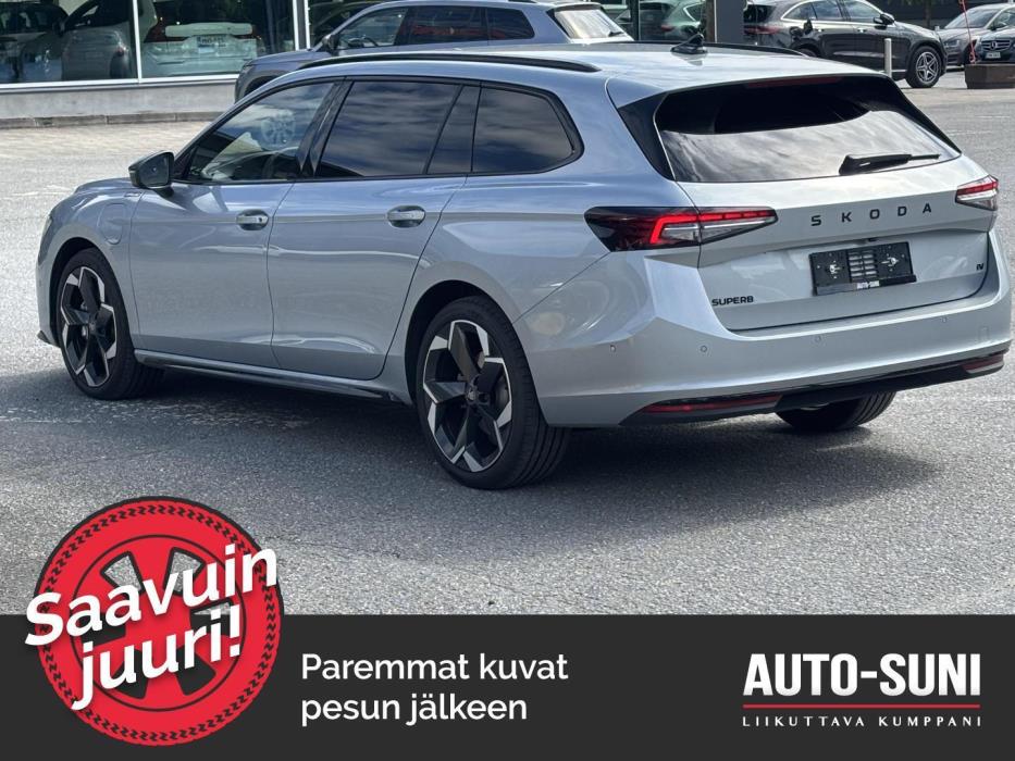 SKODA Superb 2025