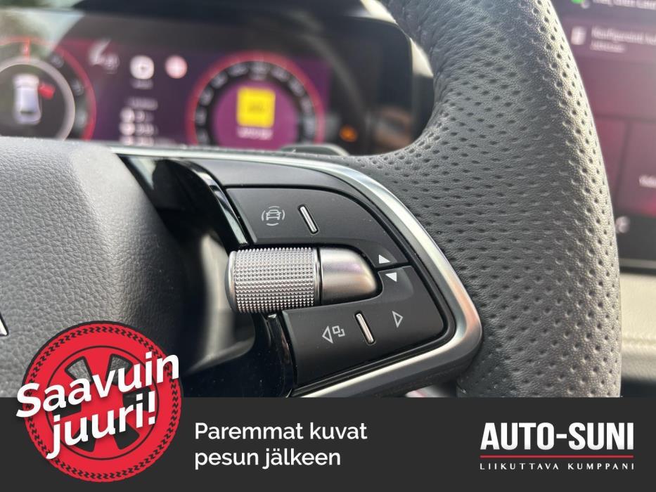 SKODA Superb 2025