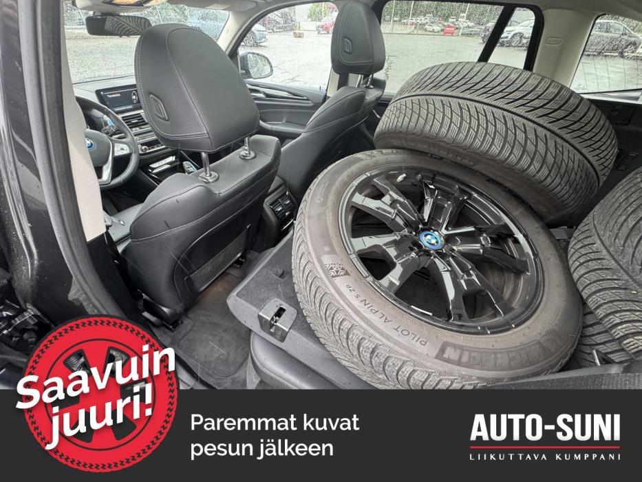 BMW iX3 2021