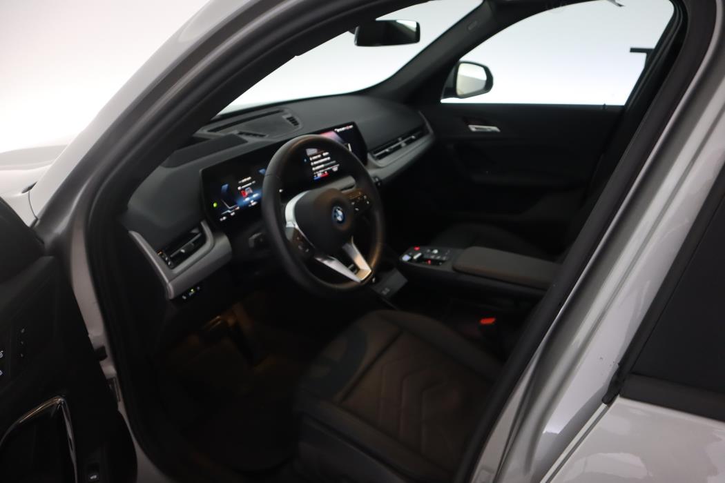 BMW iX1 2023