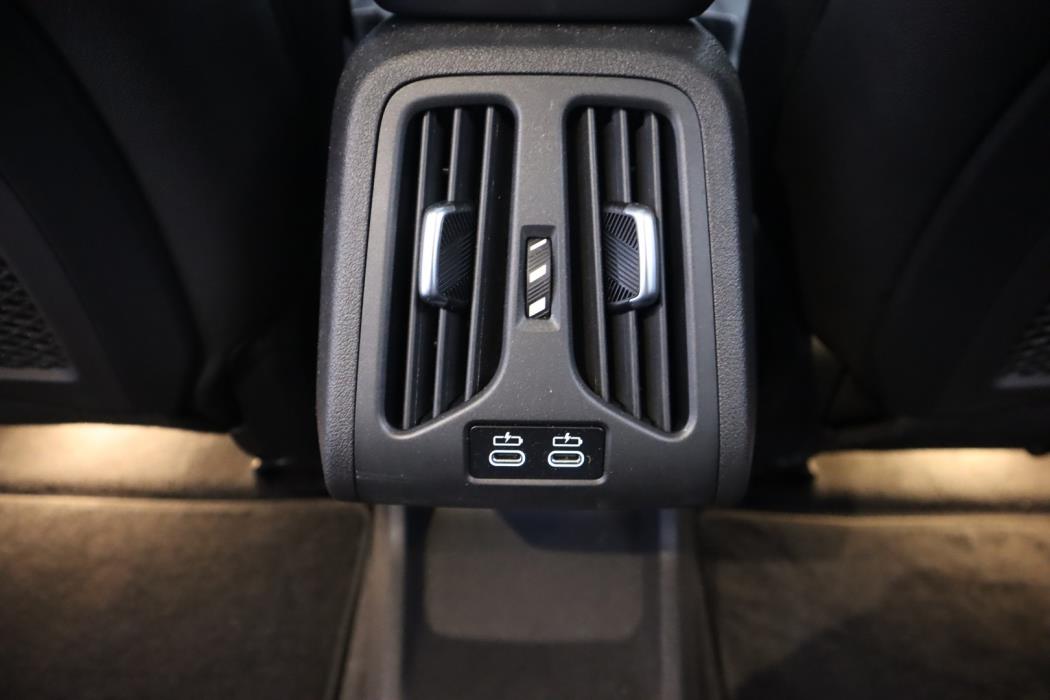 BMW iX1 2023
