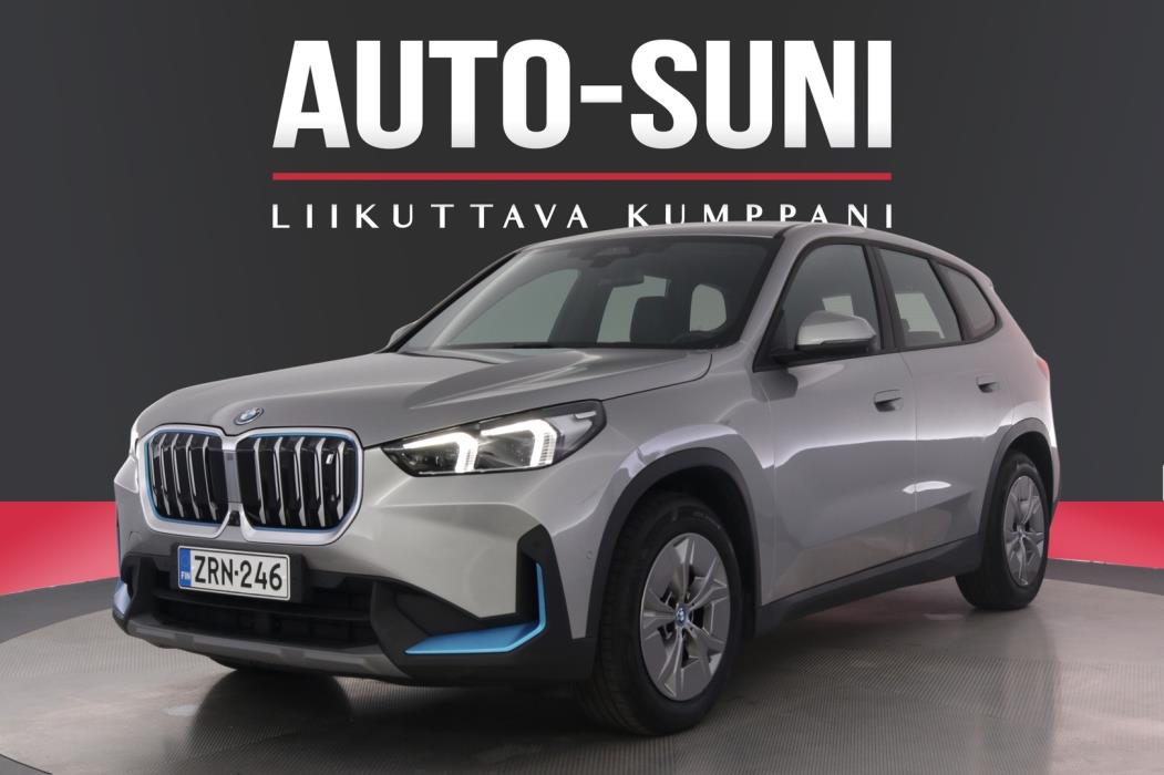 BMW iX1 2023