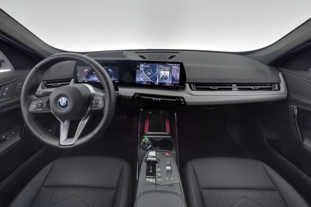BMW iX1 2023