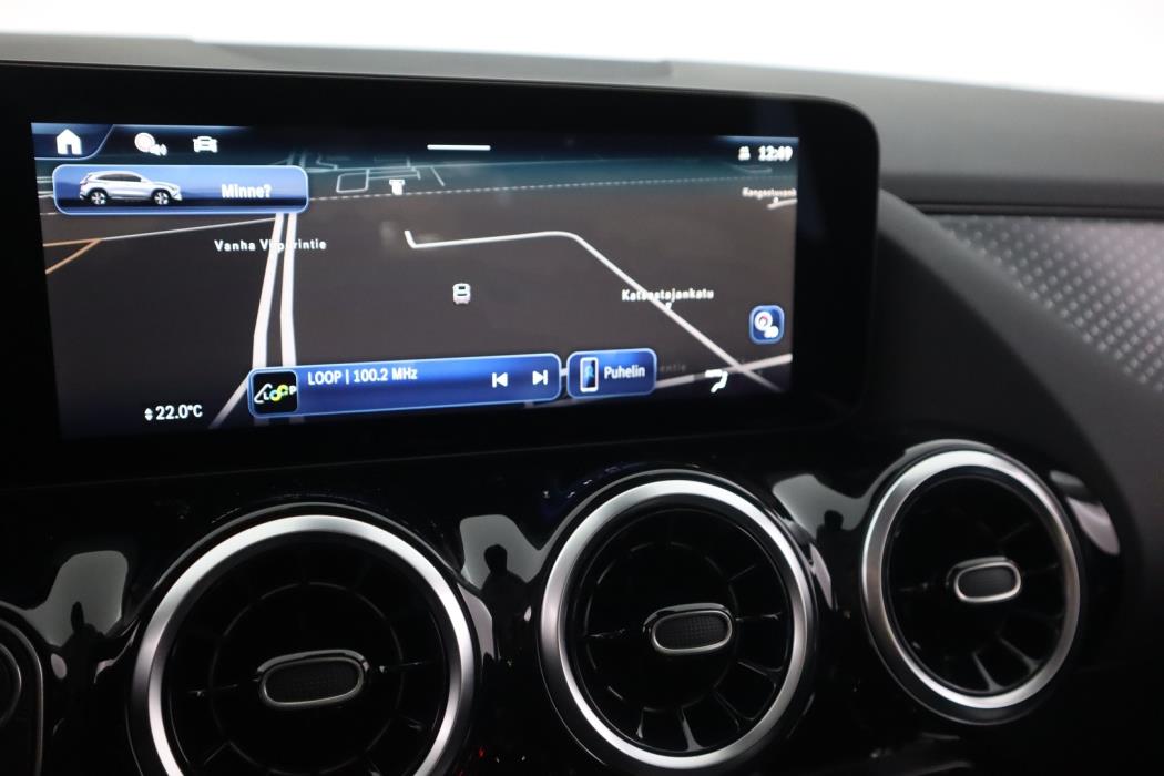 MERCEDES-BENZ GLA 2026