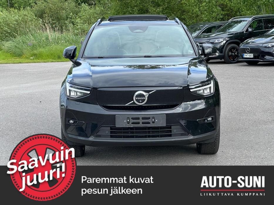 VOLVO XC40 2023